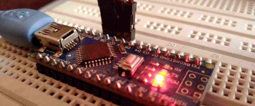 pic programming Vs. microcontroller programming